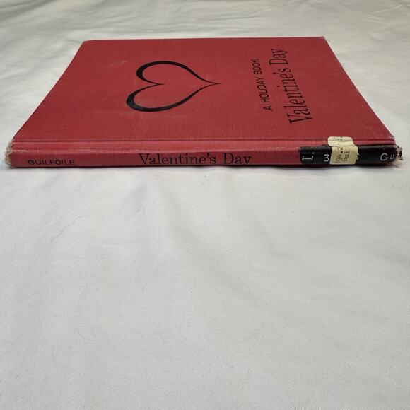 Vintage 1965 A Holiday Book: Valentine’s Day Elizabeth Guilfoile Illustrated HC - Picture 2 of 11